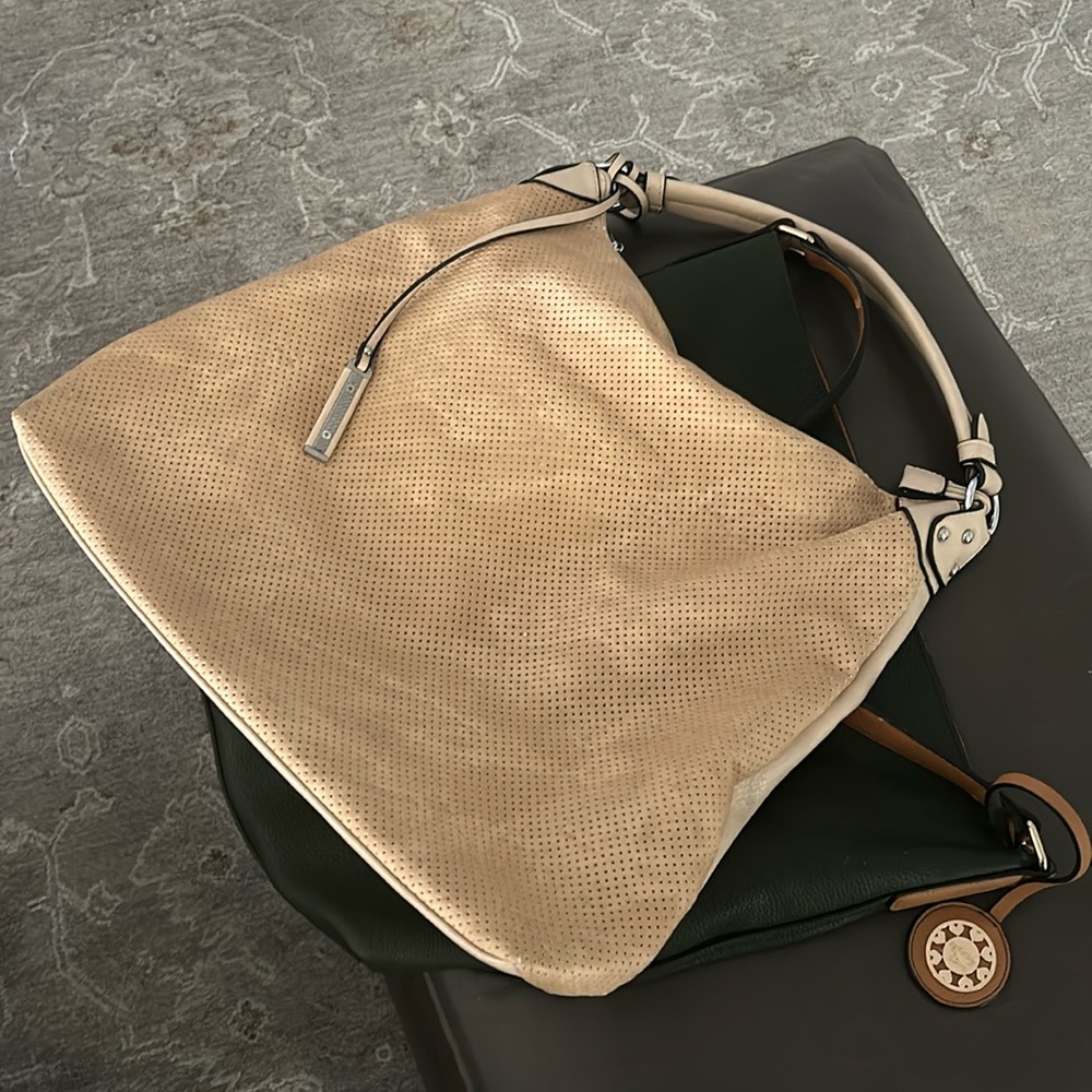 Two shoulder bags for one price